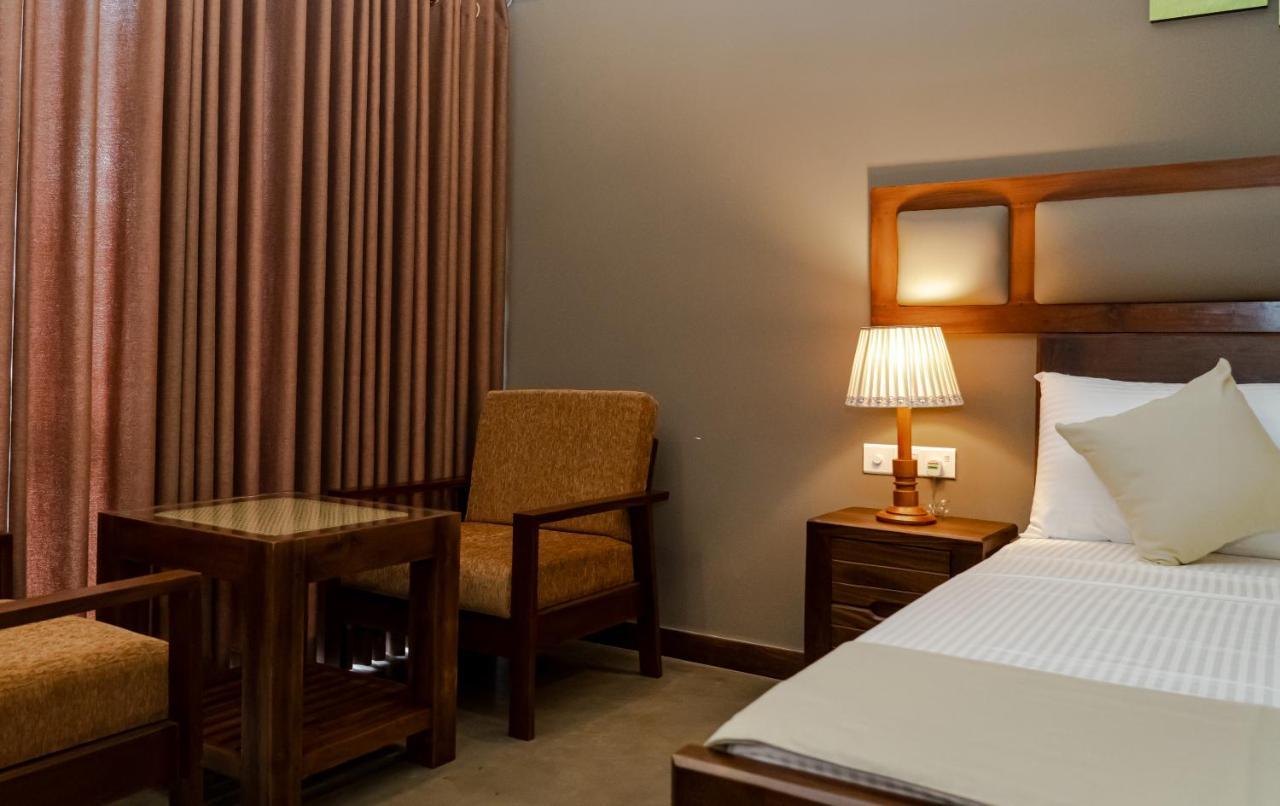 Woodgrove Cabanas Negombo Esterno foto